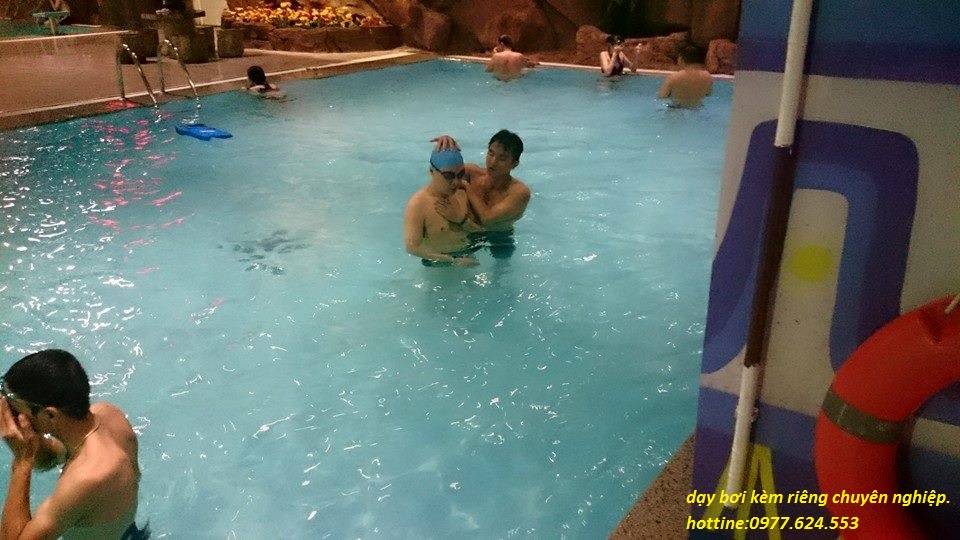 10407975_673472239446650_7240268984843237492_n