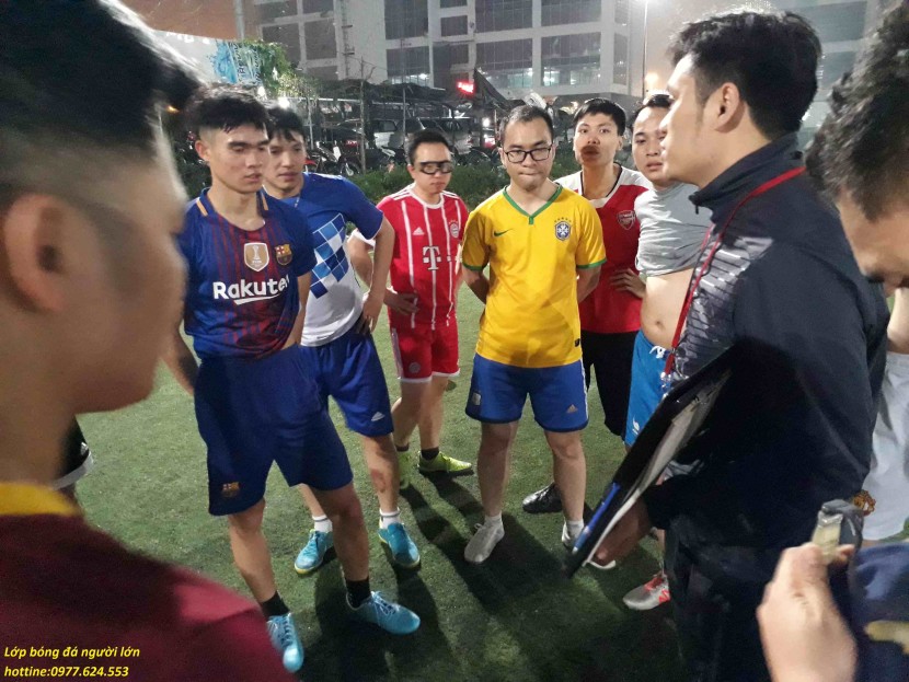 lop-day-bong-da-nguoi-lon-4-com