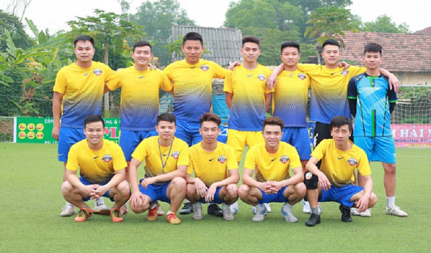 khai giang lop day da bong nguoi lon (3)